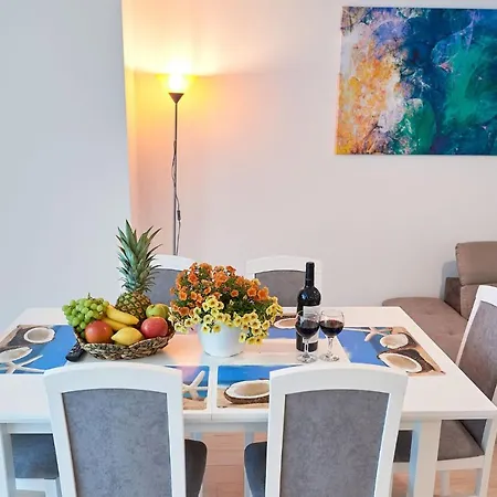 Riva Lake 2 Bedroom Lake View Apartment Mamaia