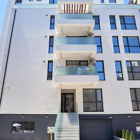 Riva Lake 2 Bedroom Lake View *