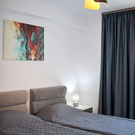 Riva Lake 2 Bedroom Lake View Apartment Mamaia